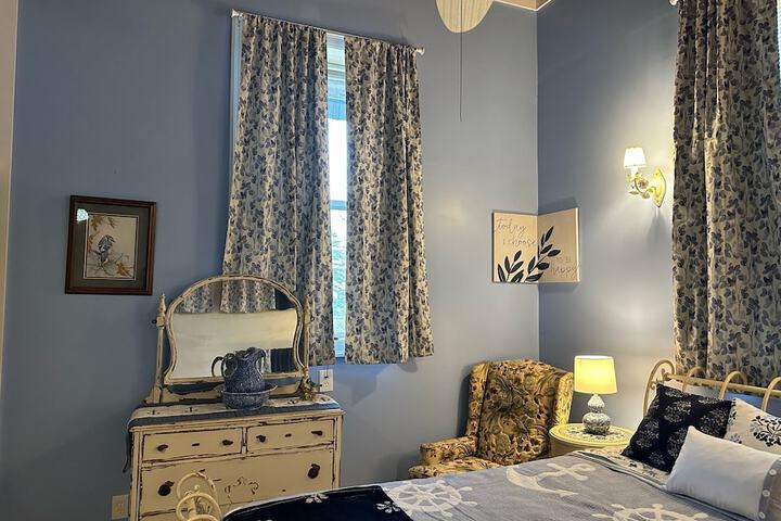 Room 29 of 49