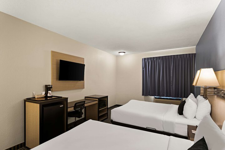 Red Lion Inn & Suites Gretna - Omaha SW
