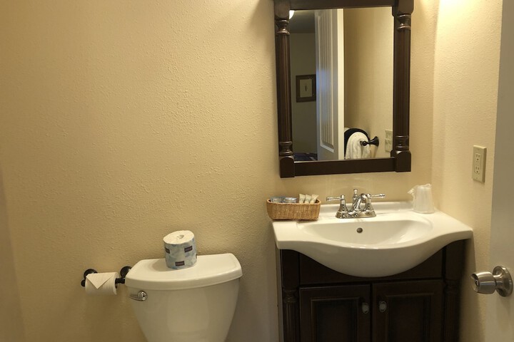 Room 37 of 40