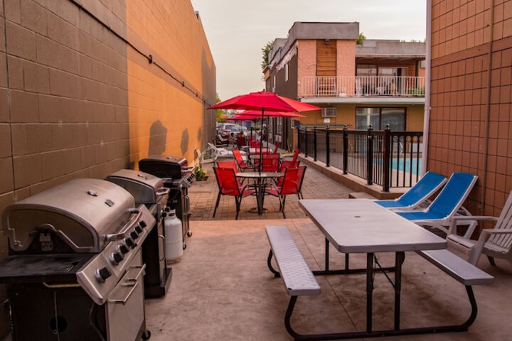 Sahara Courtyard Inn Penticton