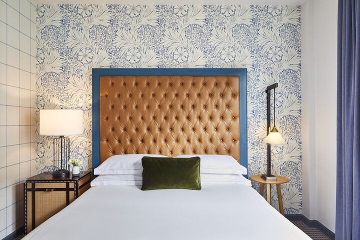 Room 47 of 118