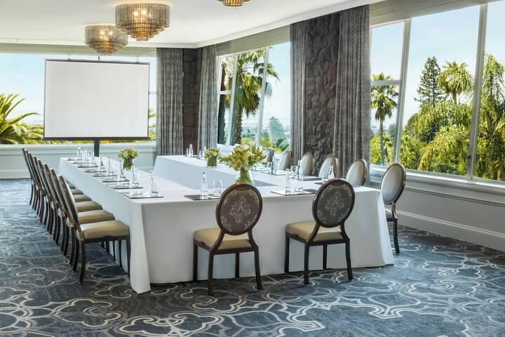 Claremont Resort & Club