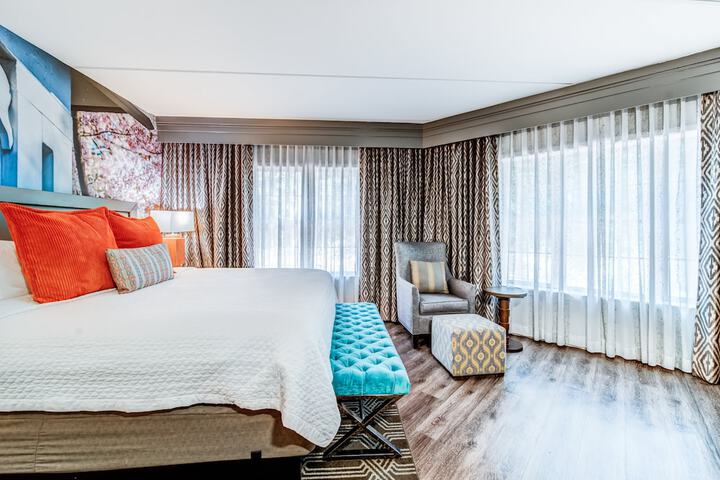 Room 46 of 100