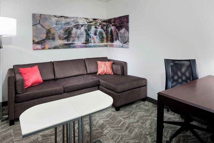 Room 15 of 24