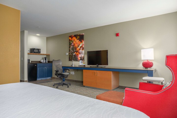 Room 9 of 22