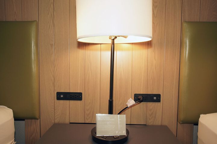 Room 42 of 60