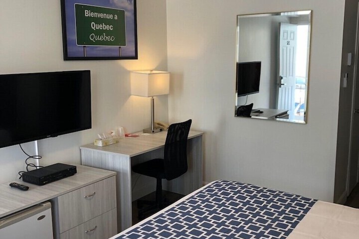 Room 17 of 39