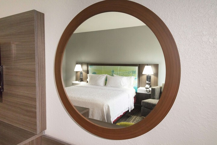 Room 9 of 47