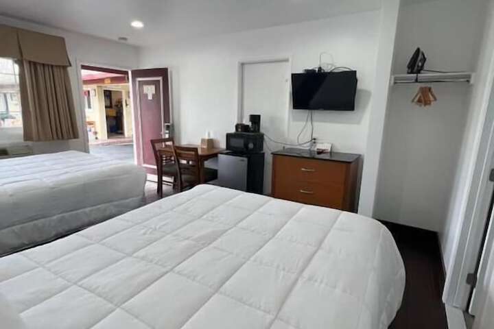 Room 51 of 82
