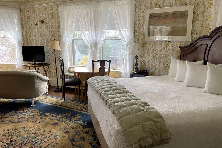 Moseley Cottage Inn & Town Motel