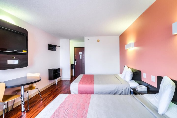 Motel 6 Lansing IL - Chicago South