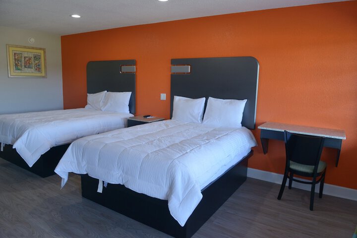 Room 16 of 49