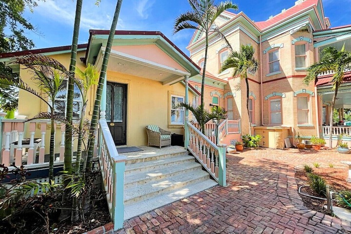 Southernmost House - Adult Exclusive