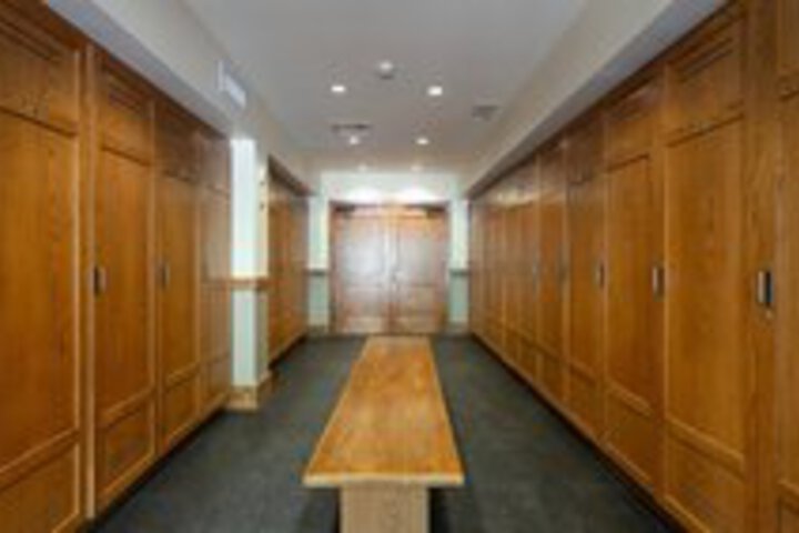Room 227 of 252