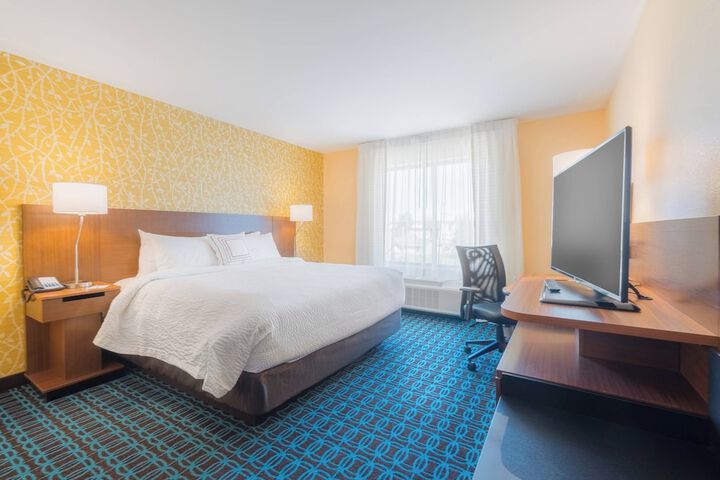 Room 12 of 25