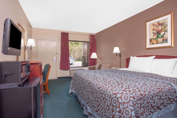 Room 12 of 14