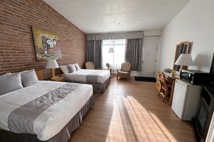 Room 21 of 35
