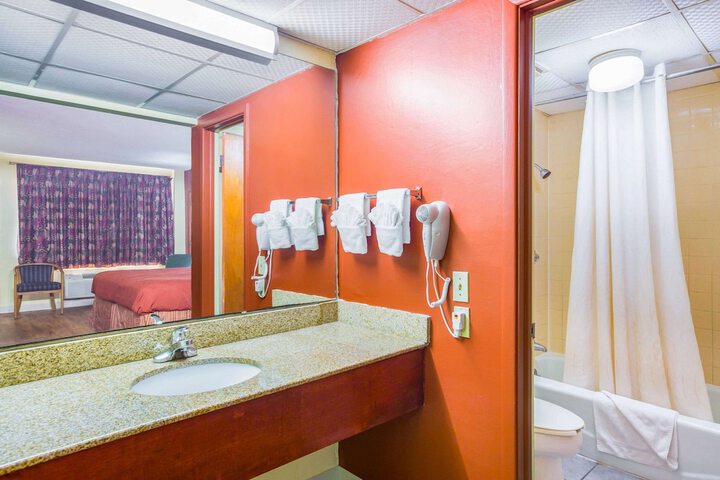 Room 44 of 50