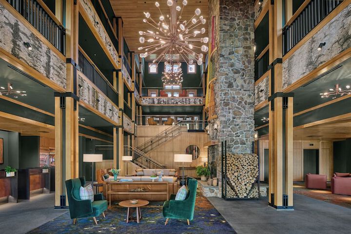 Hotel Interior 8 of 36