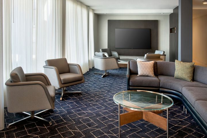 Hotel Interior 9 of 34