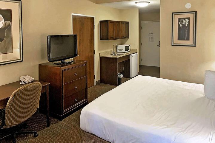 Spark by Hilton Catoosa Tulsa