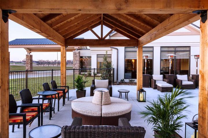 Terrace/Patio 33 of 34