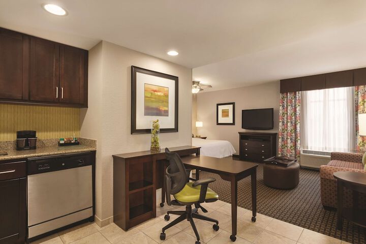 Room 30 of 76