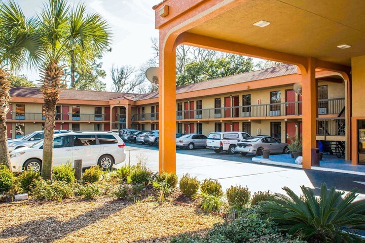 Hotel 5 of 32