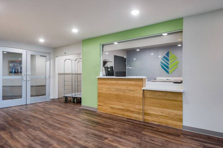 Hotel Interior 5 of 17