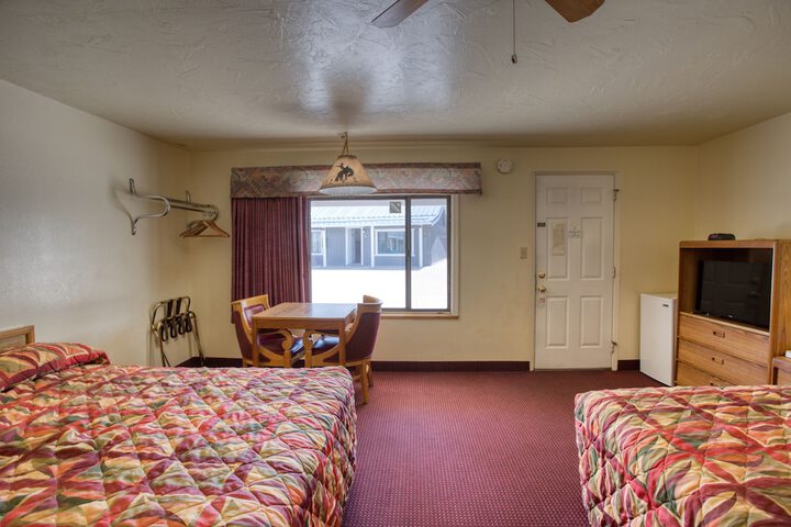 Room 7 of 16