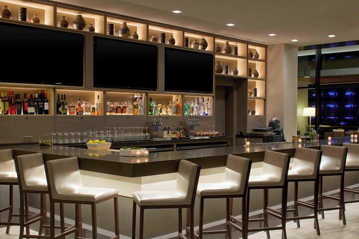 AC Hotel by Marriott Seattle Bellevue / Downtown