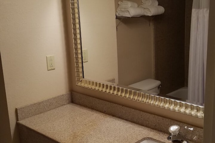 Room 43 of 67