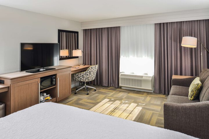 Room 46 of 66
