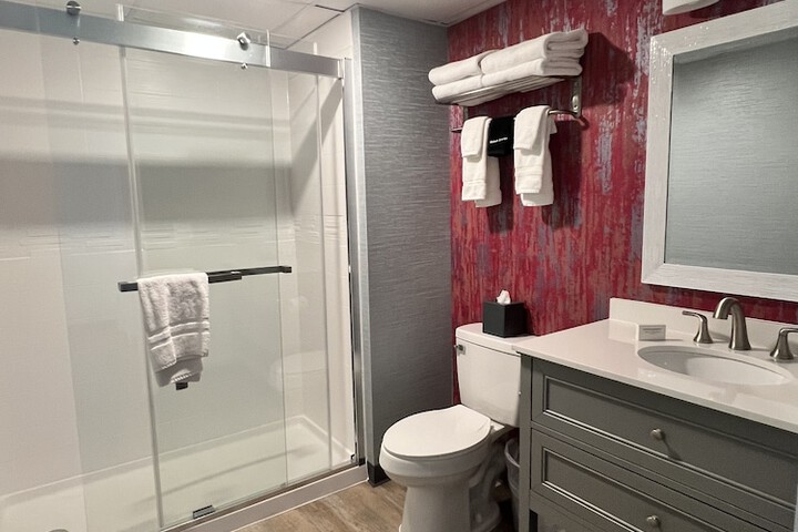 Room 43 of 47