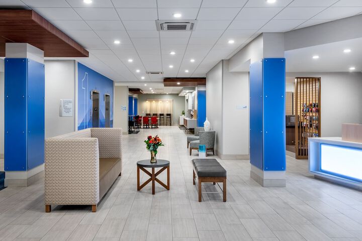 Holiday Inn Express & Suites Santa Ana - Orange County by IHG