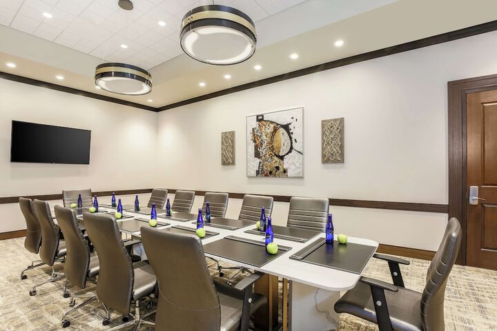 Embassy Suites by Hilton Syracuse Destiny USA