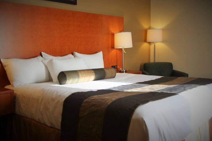 Room 80 of 108