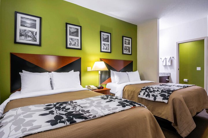 Room 32 of 57
