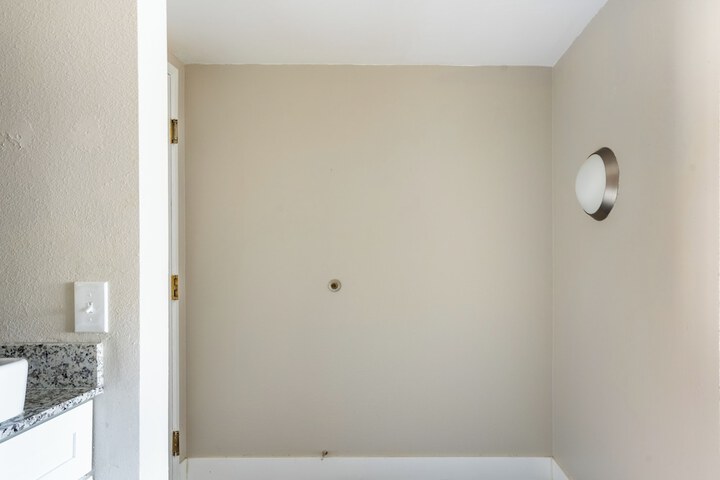 Room 80 of 82