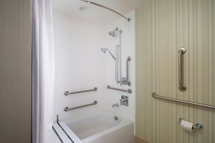 Room 18 of 51