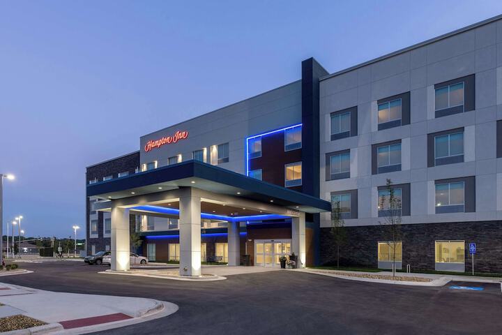 Hotel 6 of 36