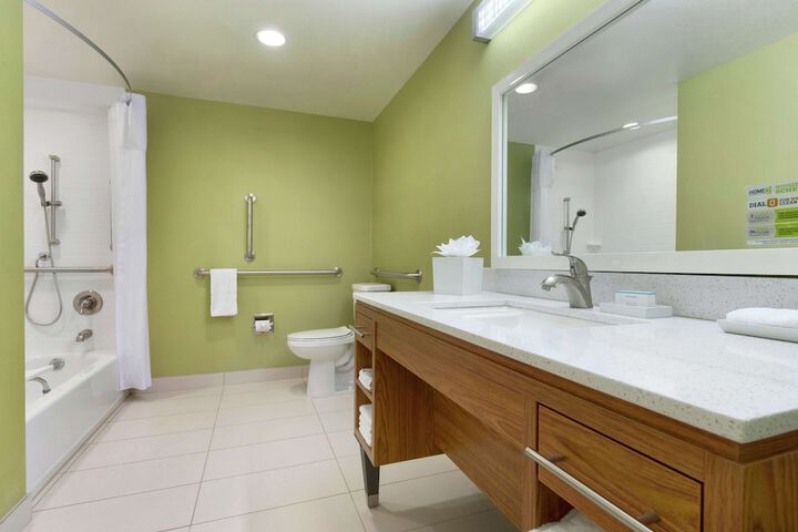Room 18 of 29
