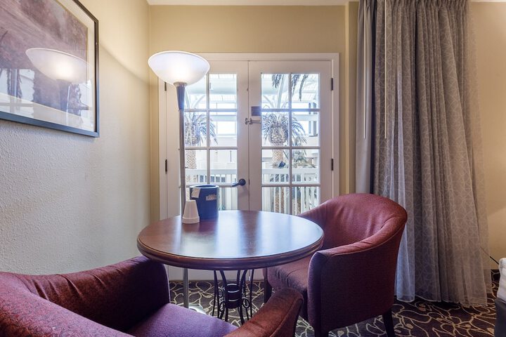 Room 21 of 52