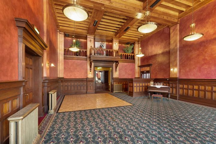 Hotel Interior 19 of 128