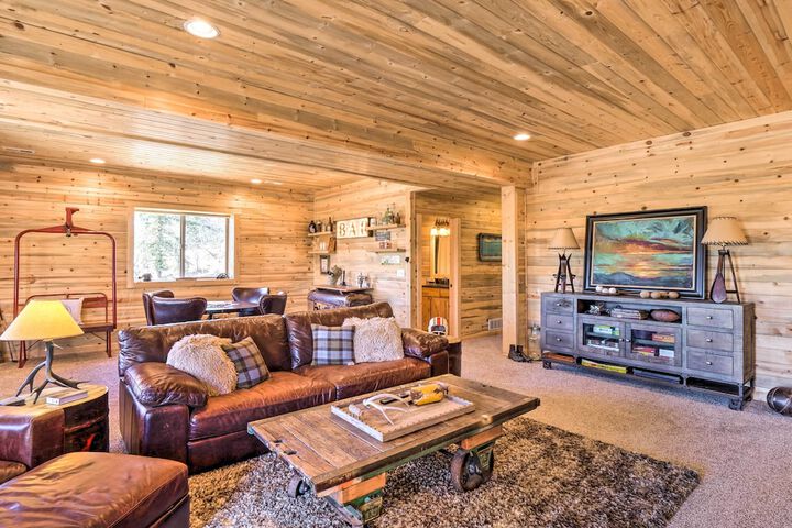 Jefferson Cabin w / Fire Pit: Near Hiking Trails!