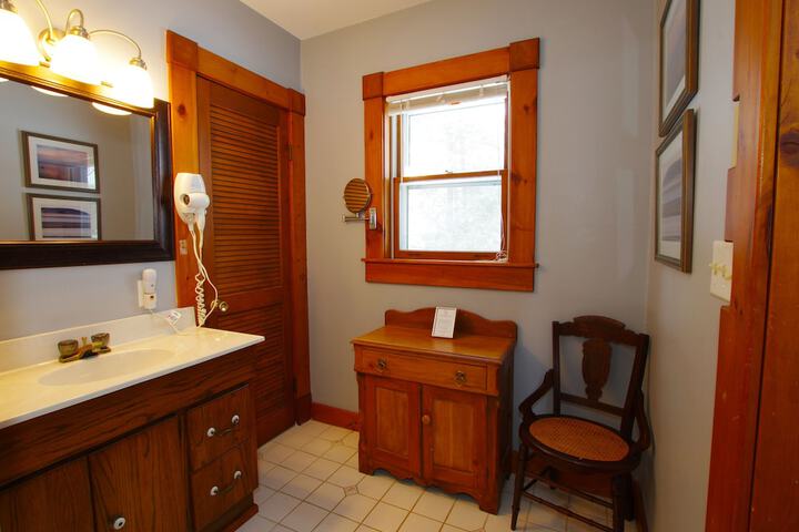 Room 16 of 59