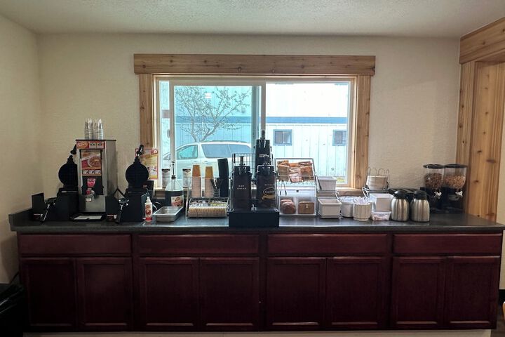Breakfast/Coffee Service 20 of 21