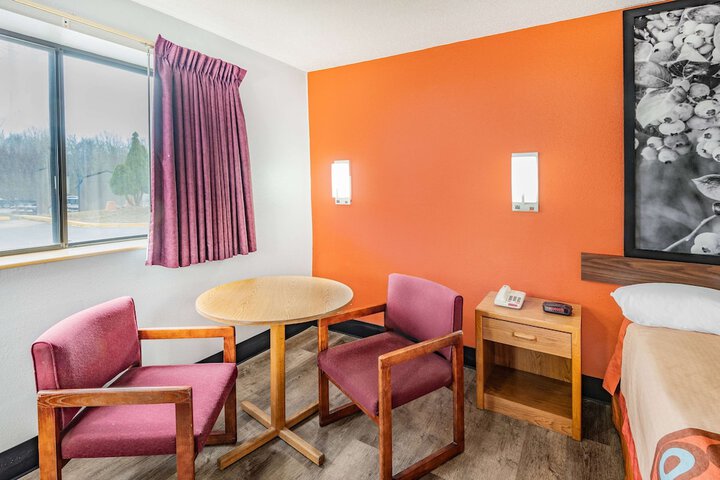 Room 4 of 26