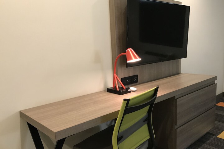 Room 15 of 52