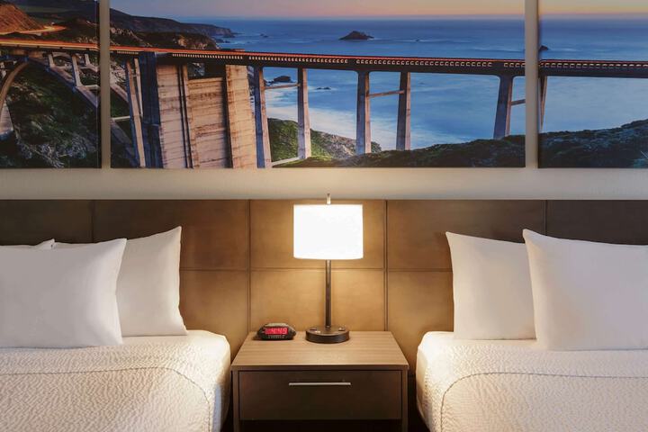 Room 16 of 26